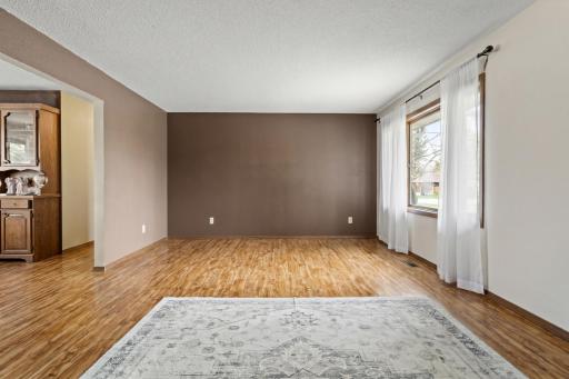 404 Wadge Avenue S, Park River, ND 58270