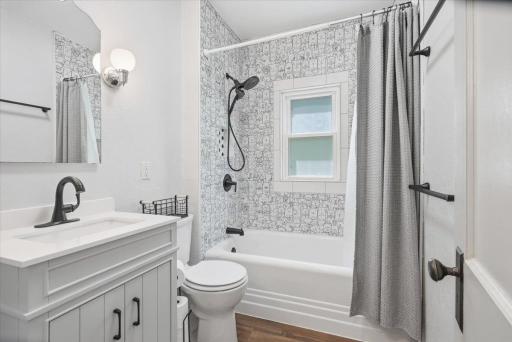 1663 Willis Avenue, South Saint Paul, MN 55075
