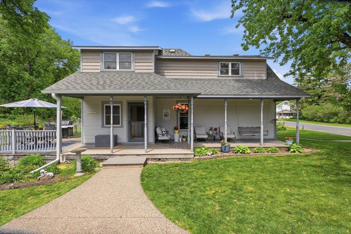 20-Back of Home.jpg