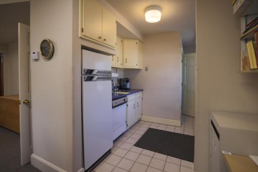 951 Grand Avenue, Saint Paul, MN 55105