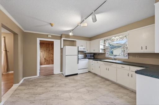 13046 Newell Avenue, Lindstrom, MN 55045