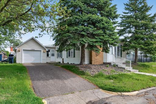 13046 Newell Avenue, Lindstrom, MN 55045