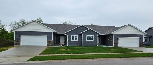 2040 13th Street NW, Faribault, MN 55021