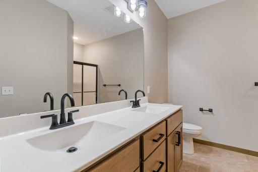 2040 13th Street NW, Faribault, MN 55021