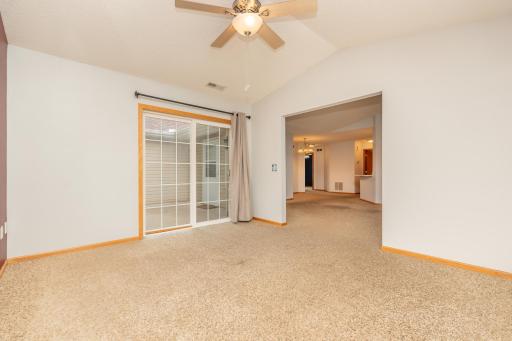 818 Roundhouse Street, Shakopee, MN 55379