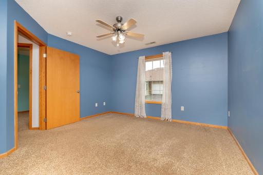 818 Roundhouse Street, Shakopee, MN 55379