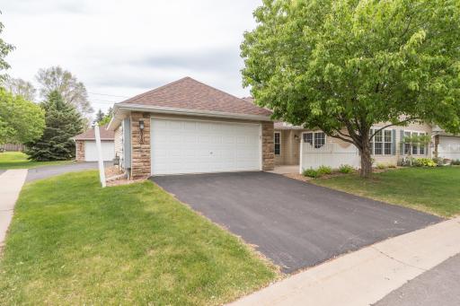818 Roundhouse Street, Shakopee, MN 55379