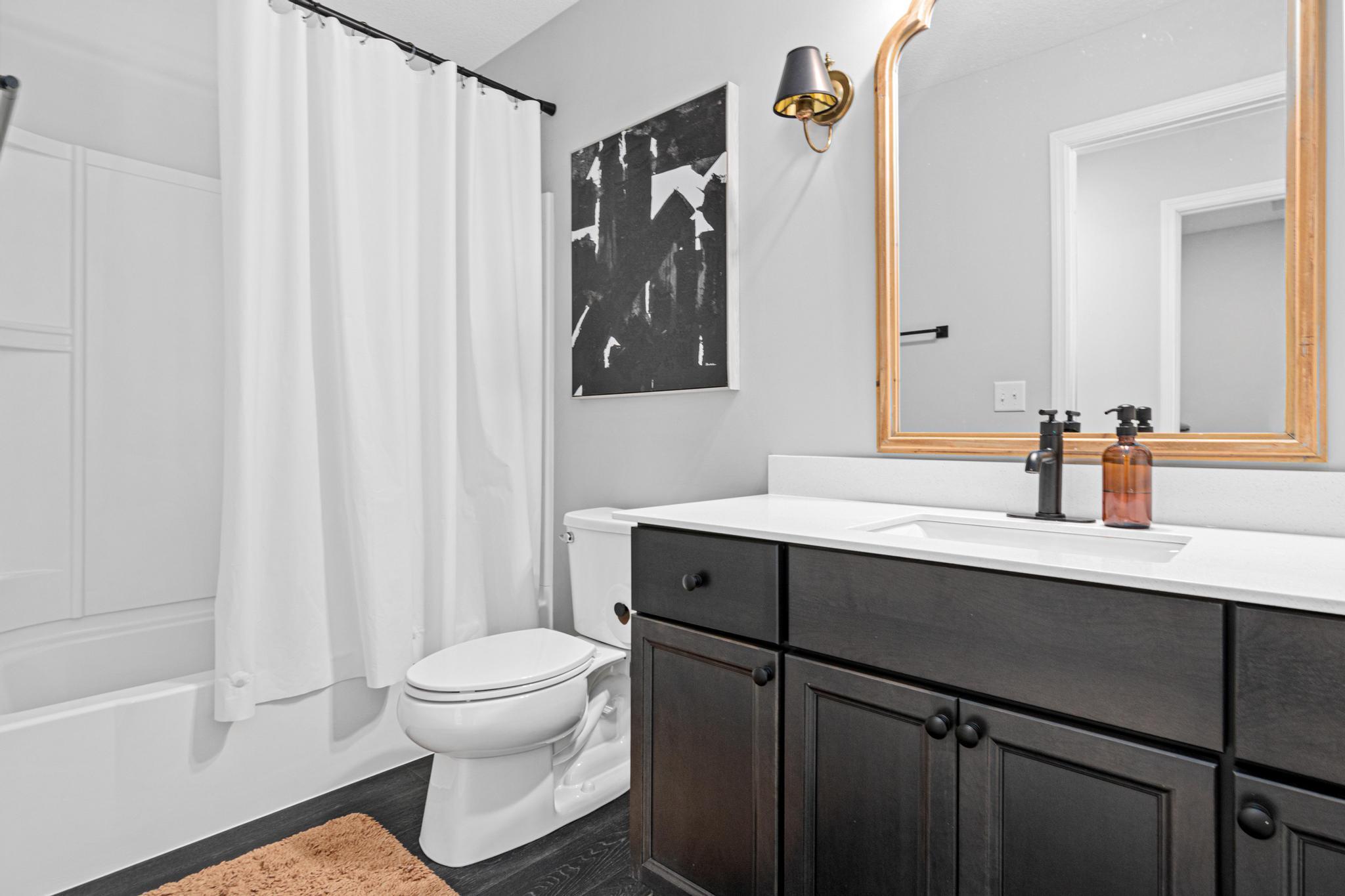 Upper level full bath