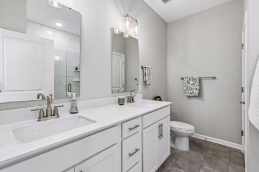 15032 Athgoe Drive, Rosemount, MN 55068