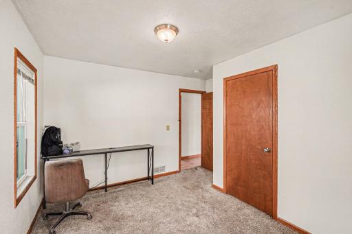 1175 Cook Avenue E, Saint Paul, MN 55106
