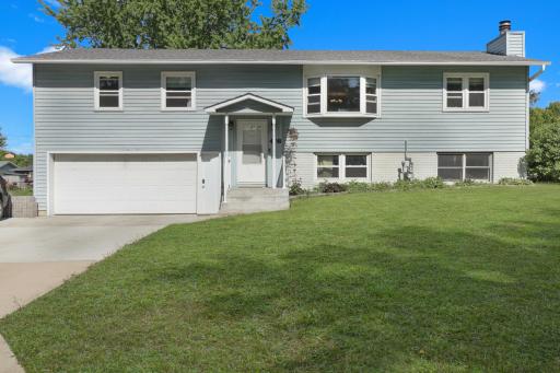 408 6th Avenue NW, Dodge Center, MN 55927