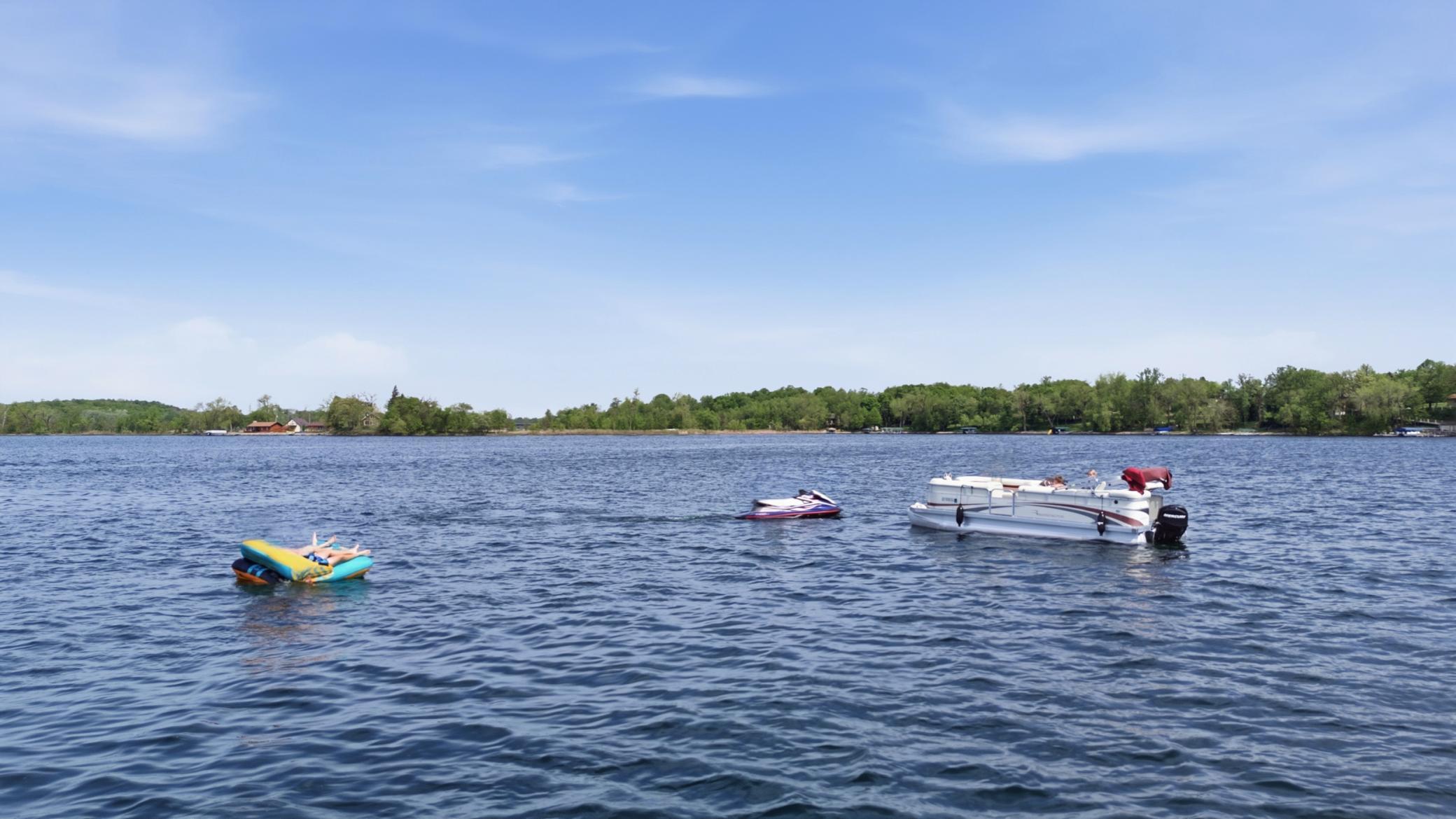 Middle Cormorant Lake