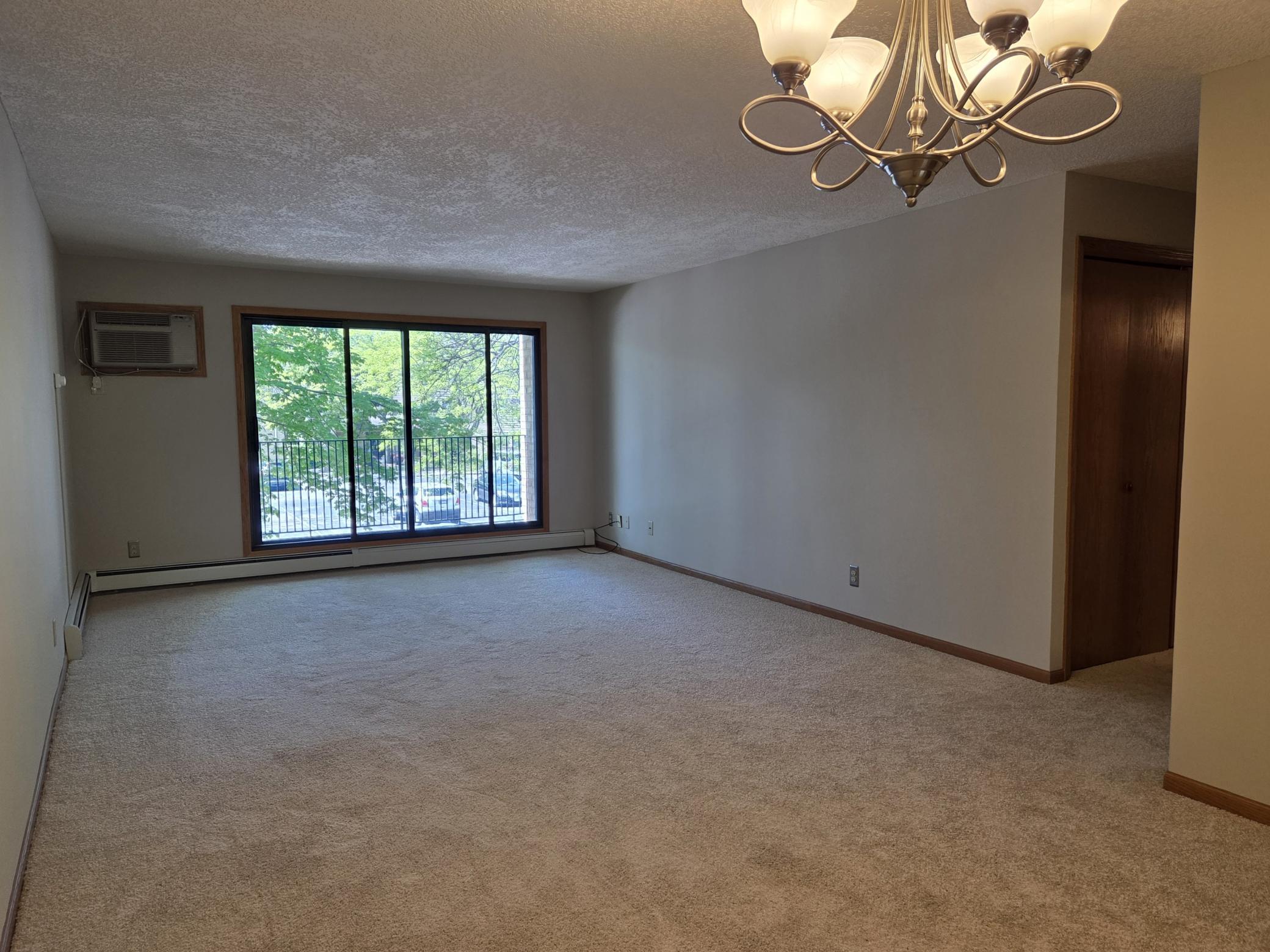 Living Room4.jpg