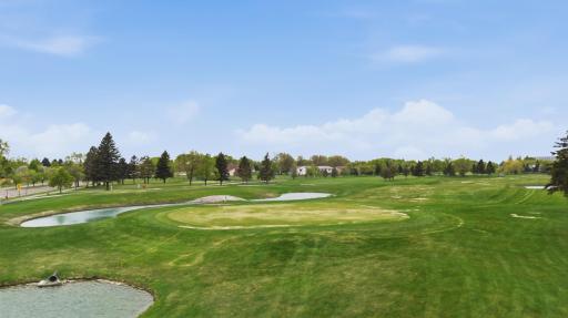 2889 35th Street S, Moorhead, MN 56560