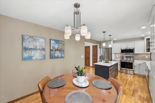 974 Kohlman Lane, Maplewood, MN 55109