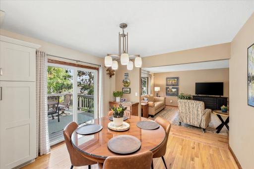 974 Kohlman Lane, Maplewood, MN 55109