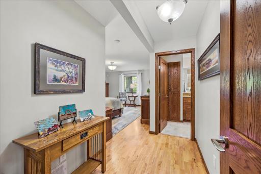 974 Kohlman Lane, Maplewood, MN 55109