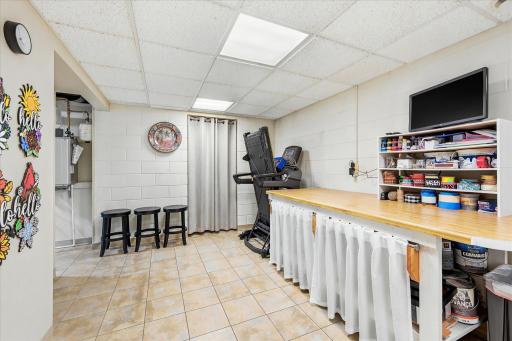 974 Kohlman Lane, Maplewood, MN 55109