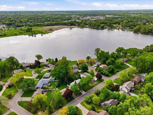 974 Kohlman Lane, Maplewood, MN 55109
