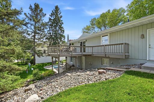974 Kohlman Lane, Maplewood, MN 55109