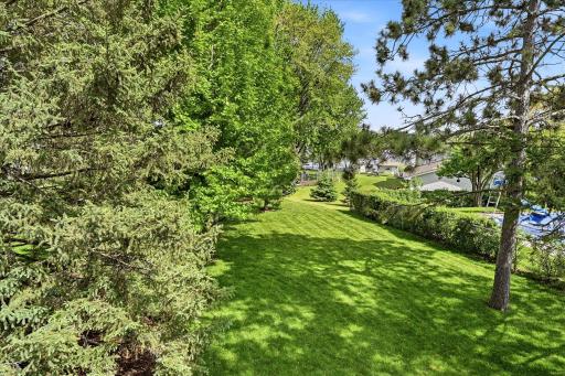 974 Kohlman Lane, Maplewood, MN 55109