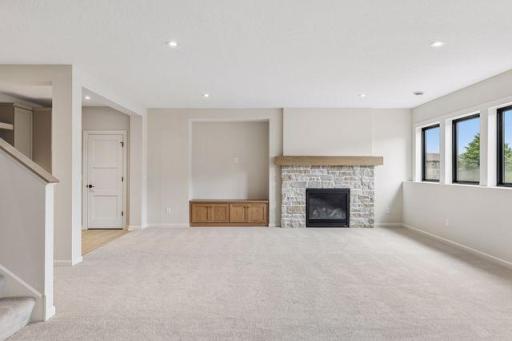 751 W 96th Street, Chanhassen, MN 55317