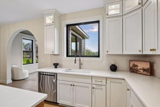 751 W 96th Street, Chanhassen, MN 55317