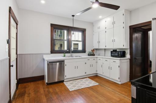 512 Jefferson Street, Eau Claire, WI 54701