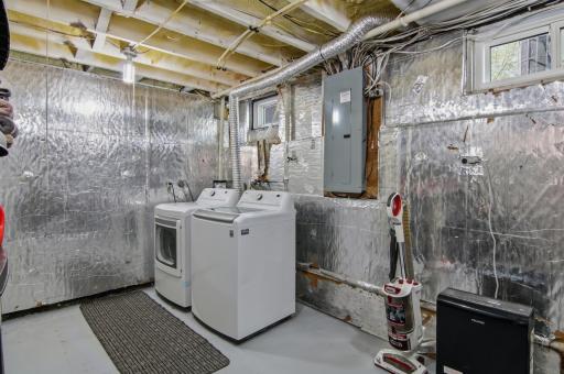 512 Jefferson Street, Eau Claire, WI 54701