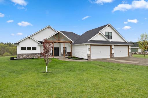 48063 Autumn Court, Stanchfield, MN 55080
