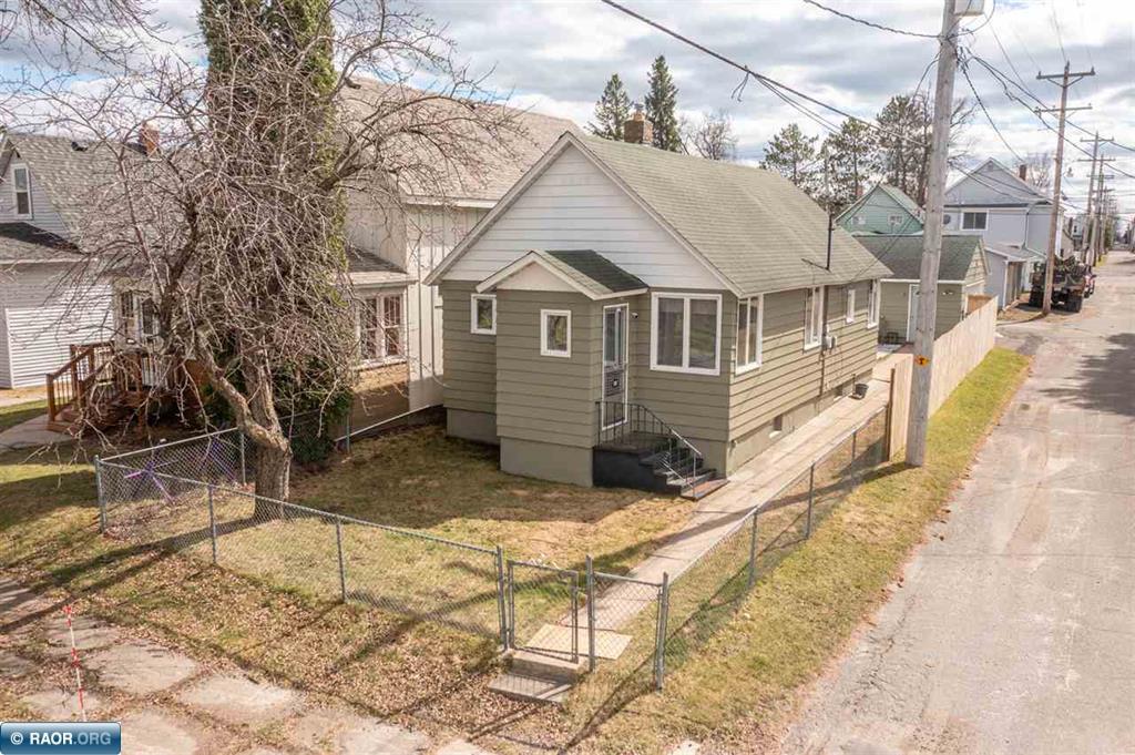 Front Yard Chain link fence