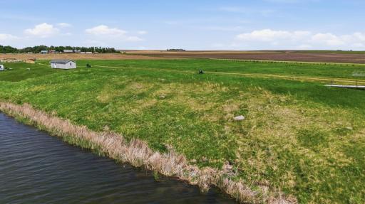 116 EULA MAE WOODWARD Parkway SW, Oakes, ND 58474