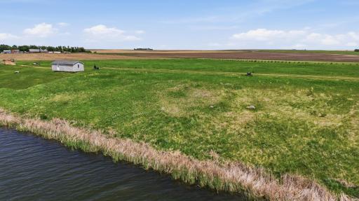 116 EULA MAE WOODWARD Parkway SW, Oakes, ND 58474