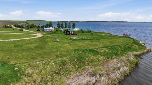 116 EULA MAE WOODWARD Parkway SW, Oakes, ND 58474