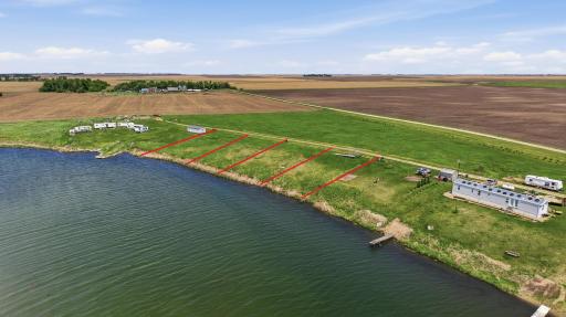 116 EULA MAE WOODWARD Parkway SW, Oakes, ND 58474