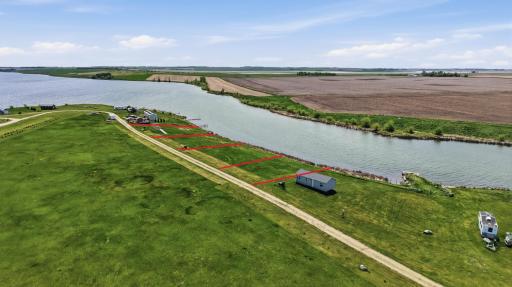 116 EULA MAE WOODWARD Parkway SW, Oakes, ND 58474