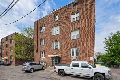 2733 Girard Avenue S, 106, Minneapolis, MN 55408