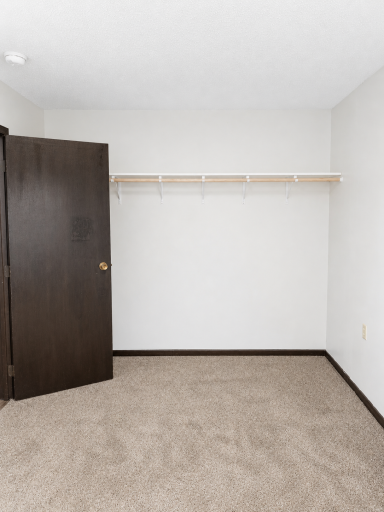 808 Hills Avenue, S207, Jackson, MN 56143