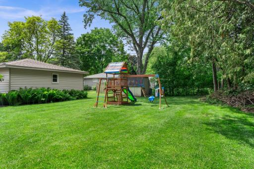 15620 2nd Avenue N, Plymouth, MN 55447
