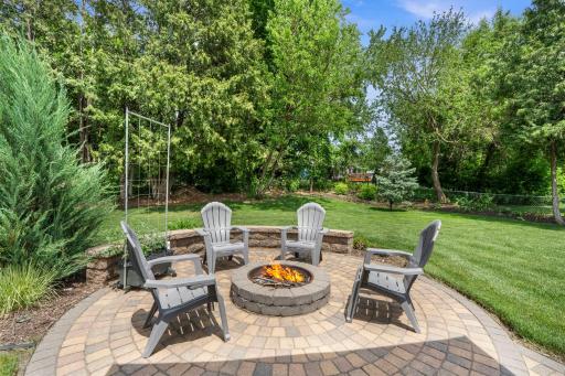 15620 2nd Avenue N, Plymouth, MN 55447