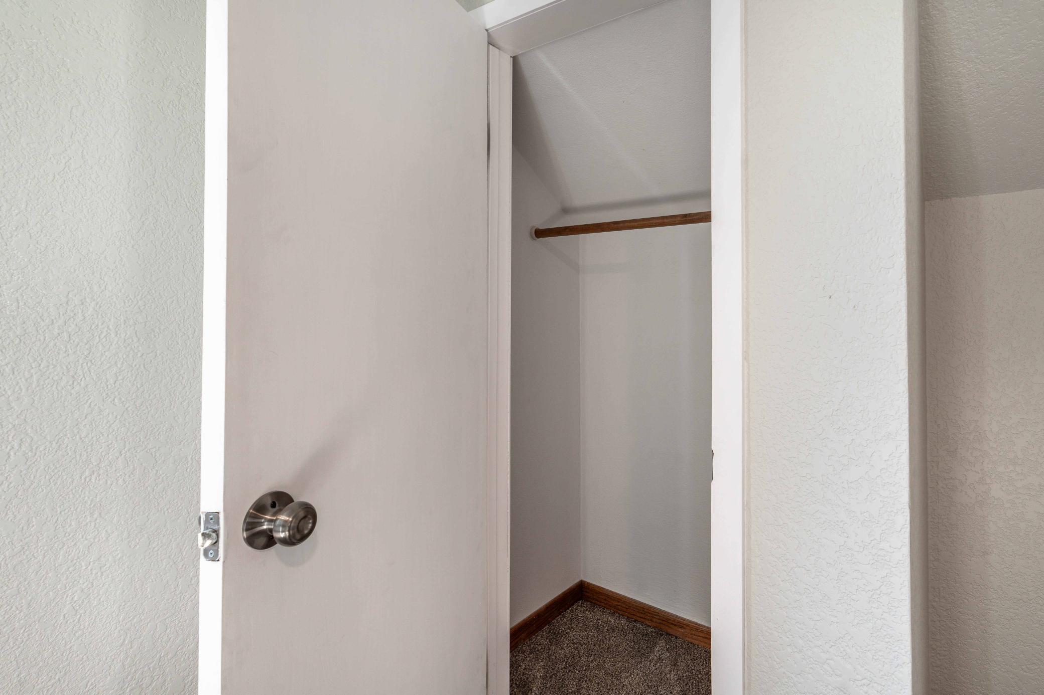 D05-Bedroom 1 Closet.jpg
