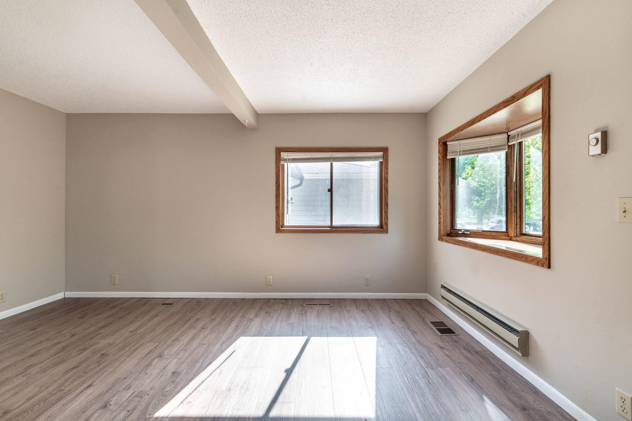 C05-Living Room.jpg