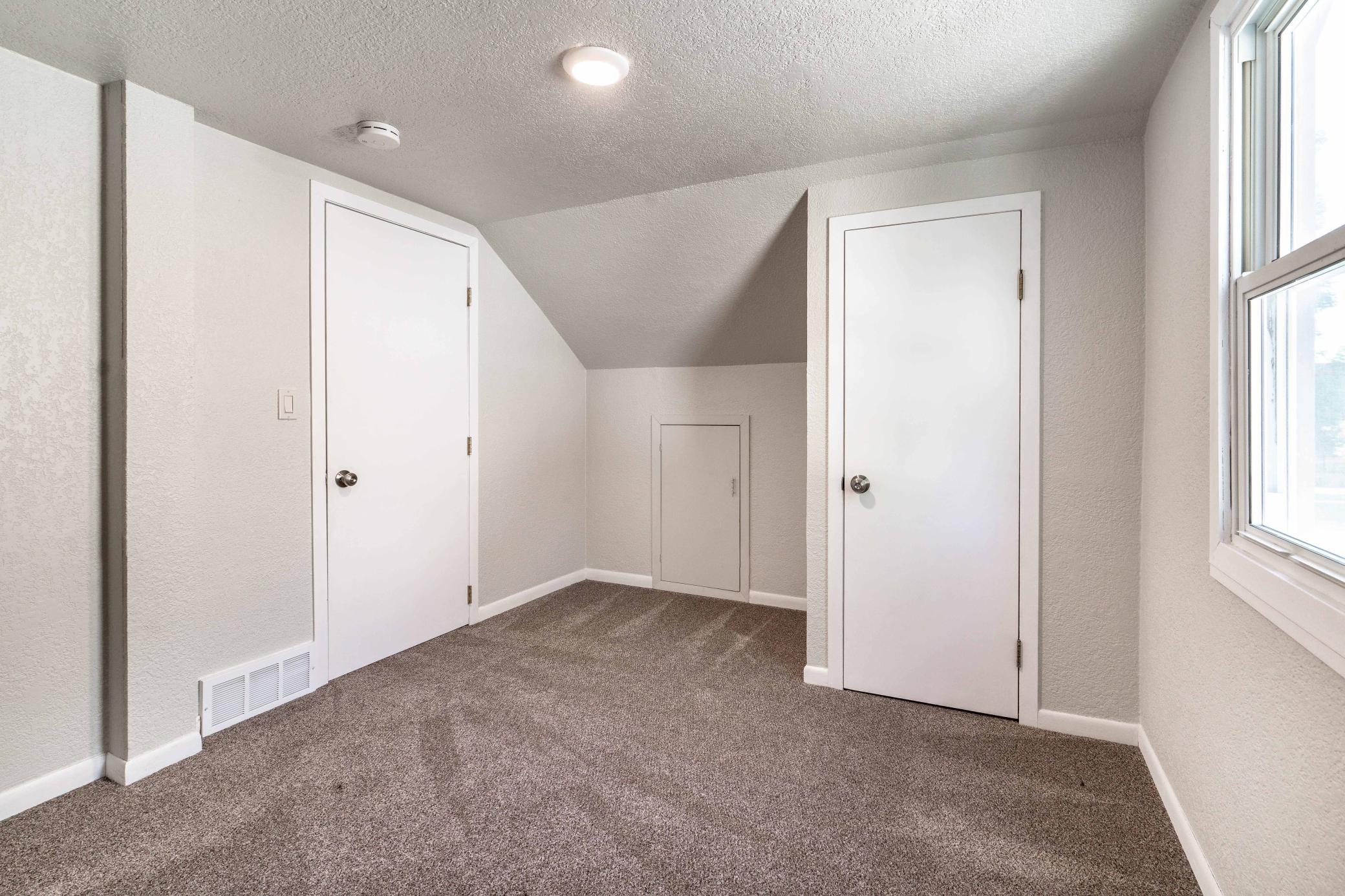 D07-Bedroom 2 & Closet.jpg