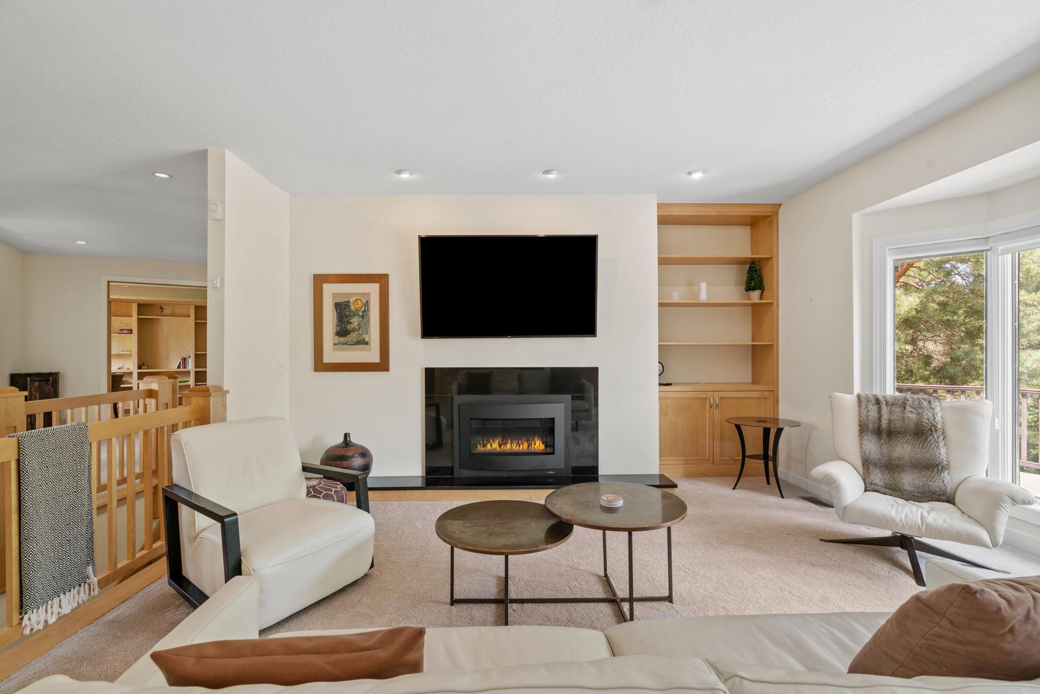 62-web-or-mls-6030 Quanitco Ln N-22.jpg