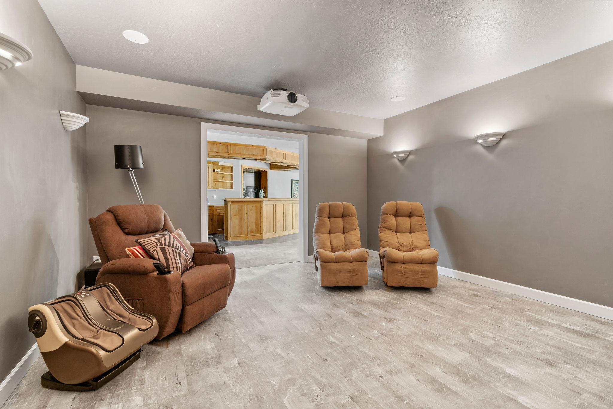 105-web-or-mls-6030 Quanitco Ln N-65.jpg