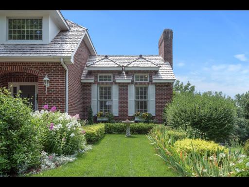 7180 Kenmare Drive, Minneapolis, MN 55438