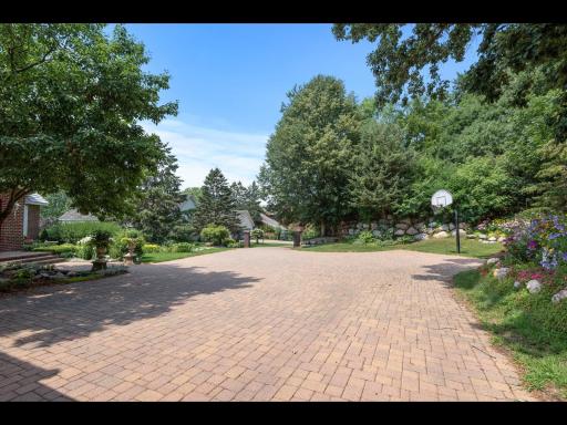7180 Kenmare Drive, Minneapolis, MN 55438