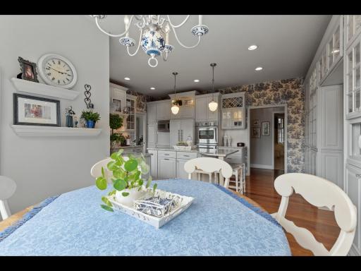 Informal Dining to enjoy to viewating space