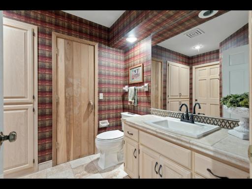 7180 Kenmare Drive, Minneapolis, MN 55438