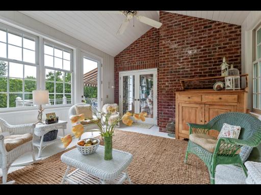 Beautiful Exposed Brick, separate door to deck